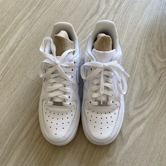 NIKE AIR FORCE 1 Womens size 6.5 - Picture 3 of 4